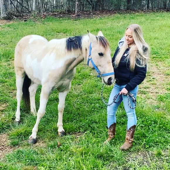 Meet your Posher, Taylor - Picture 1 of 1